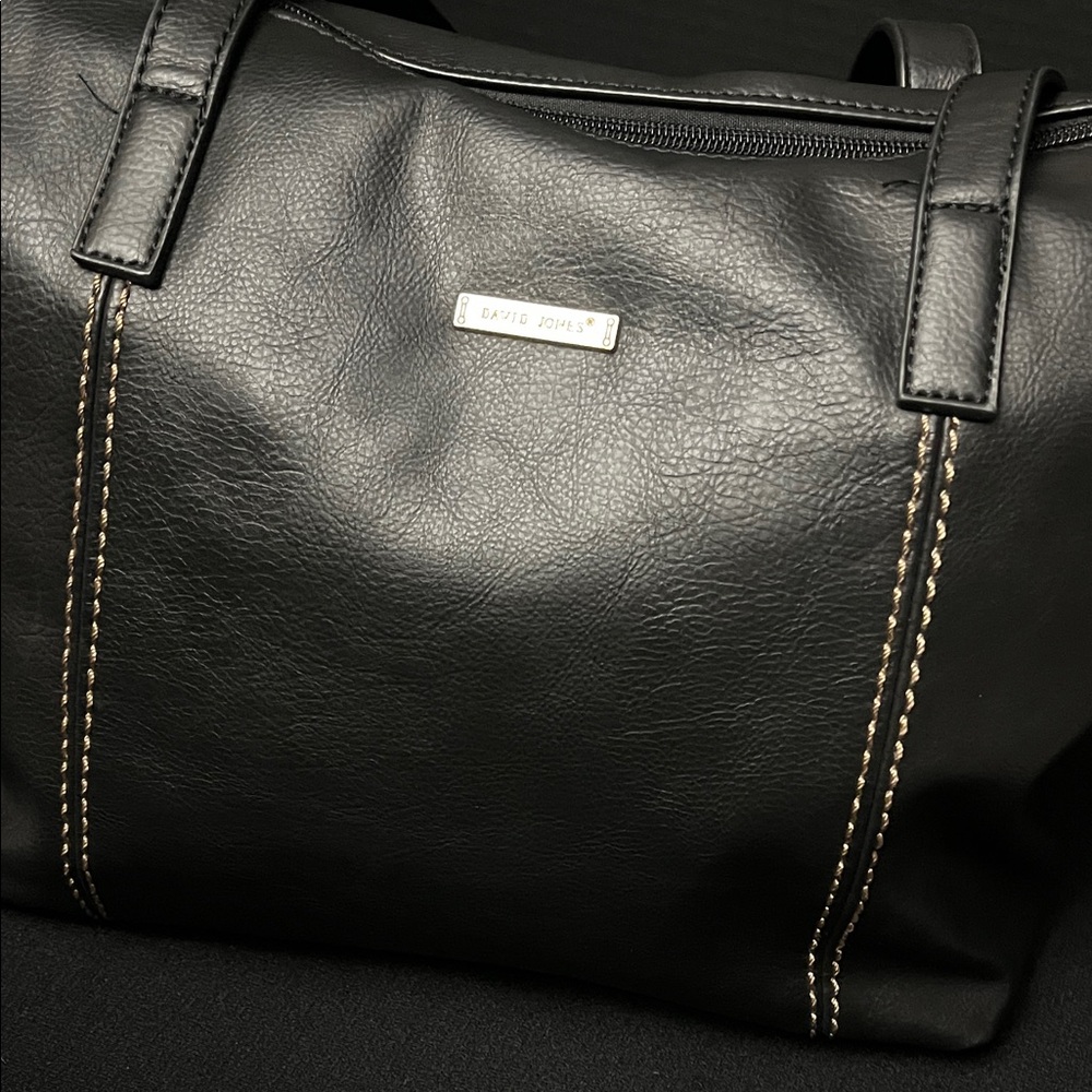 Black Leather Tote Purse by David Jones Paris - Picture 4 of 8